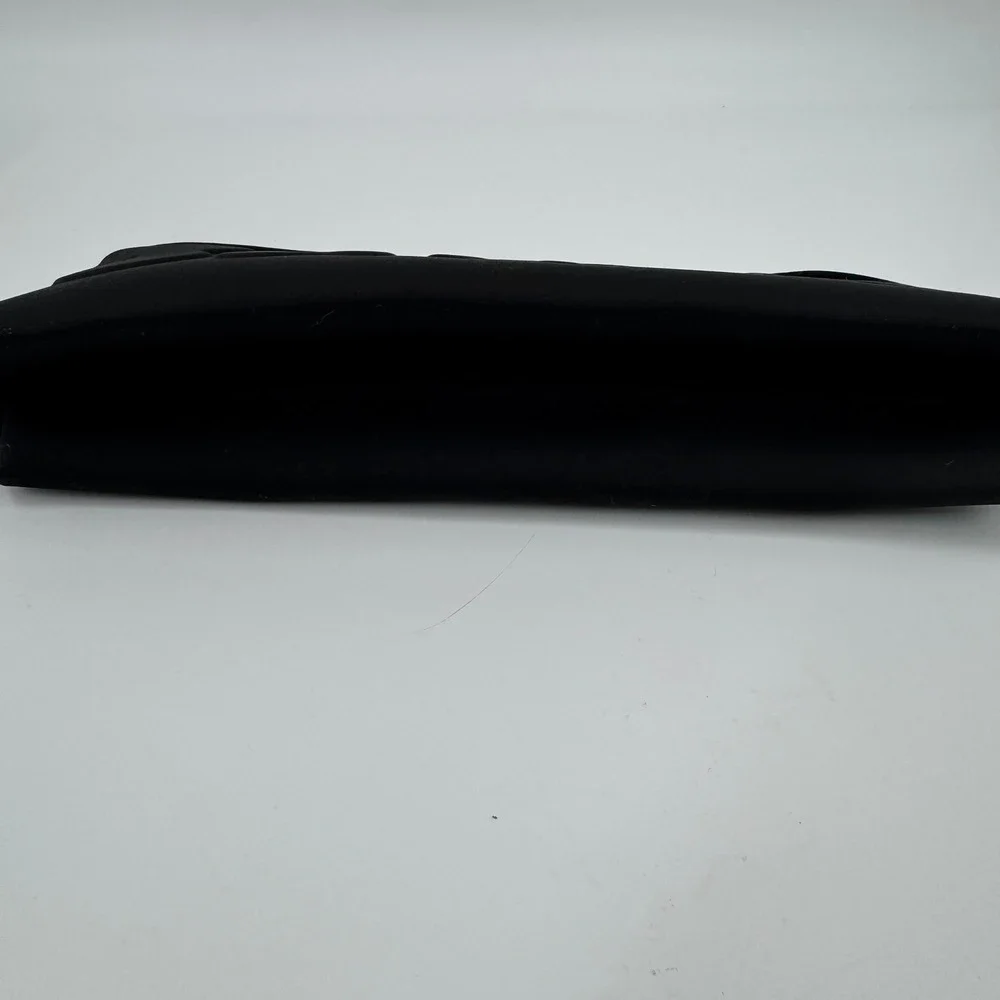 SKIMS‎ Black Embossed Logo Makeup Bag Cosmetic Pouch Travel Organizer Zipped